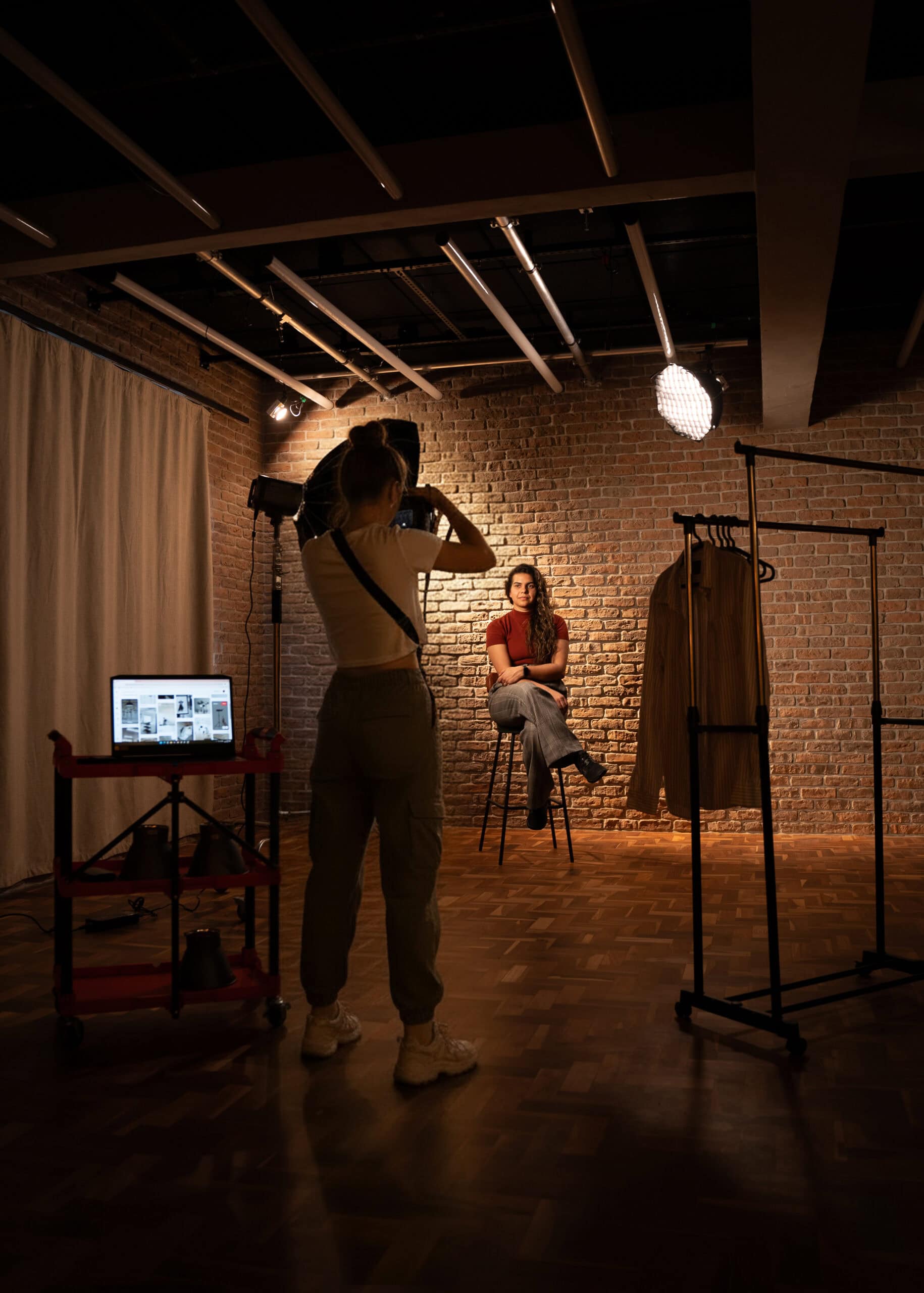 Criatividade, produção de fotos e vídeos, espaço de coworking em São Paulo, espaço de criação, espaço comunitário, atelier, estúdio para profissionais criativos.